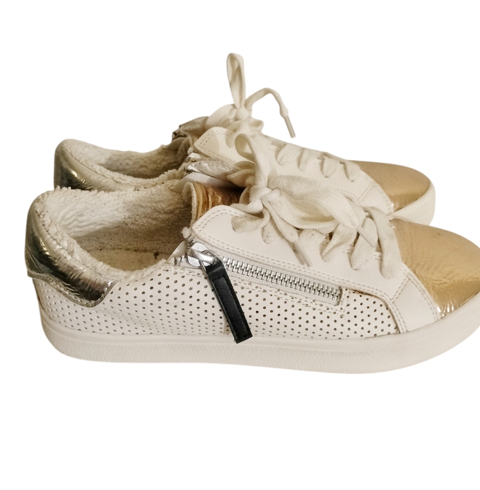 Steve Madden sneakers size 7.5